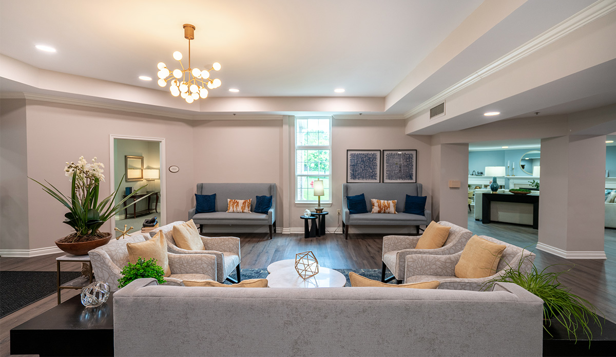 Living room with long chairs